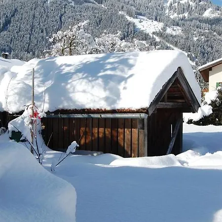 Haus Schreieck Klaudia Apartamento *