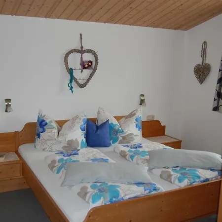 Haus Schreieck Klaudia *