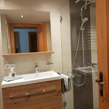 Haus Schreieck Klaudia Apartamento Höfen